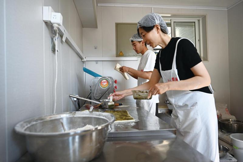 妈妈们欣喜的是孩子们的成长和转变